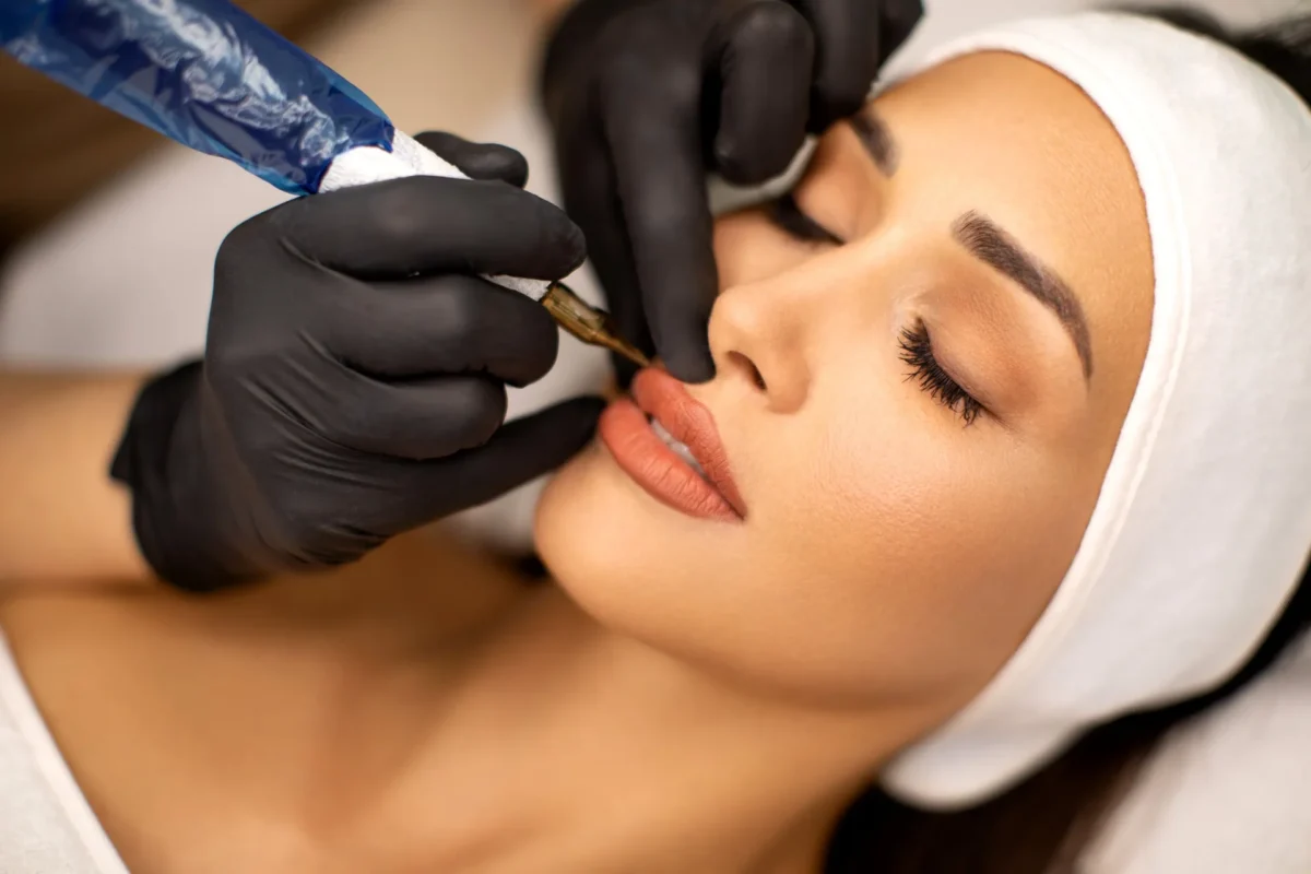 Quanto costa il microblading? 9 micropigmentacion cejas labios pestañas capilar prcio malaga ojos ralla negra ojo de gato foxy eyes